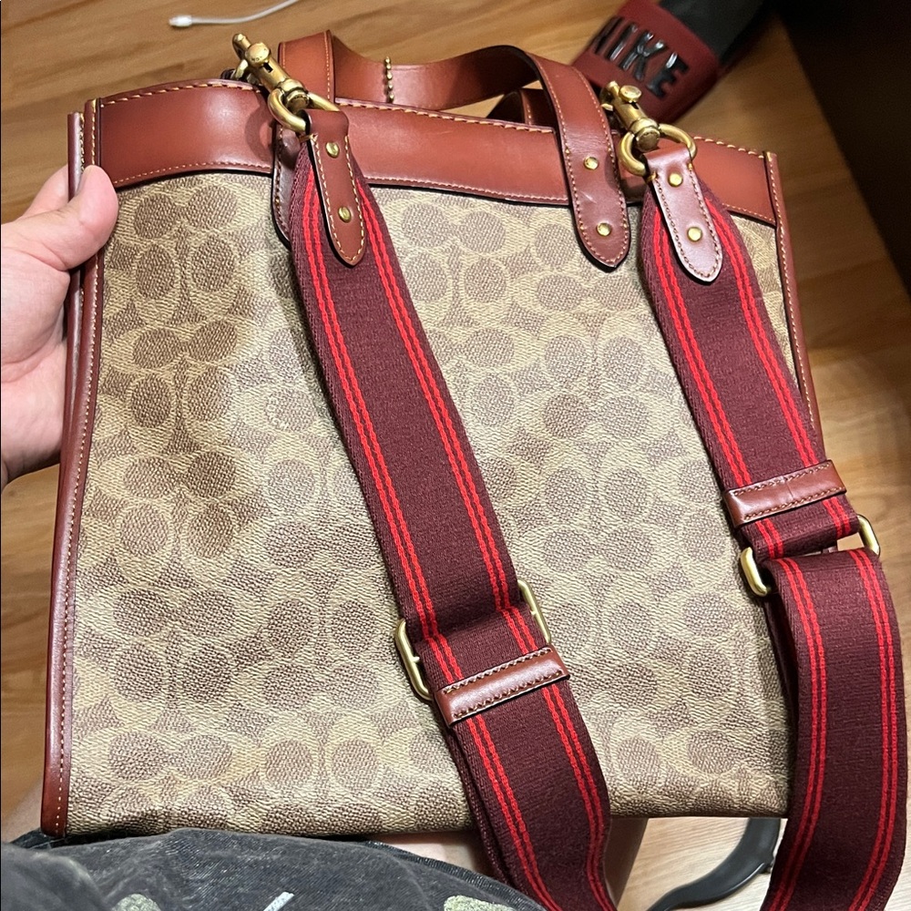 Coach Field Tote Crossbody Signature Canvas Horse & Carriage Bag Tan Truffle